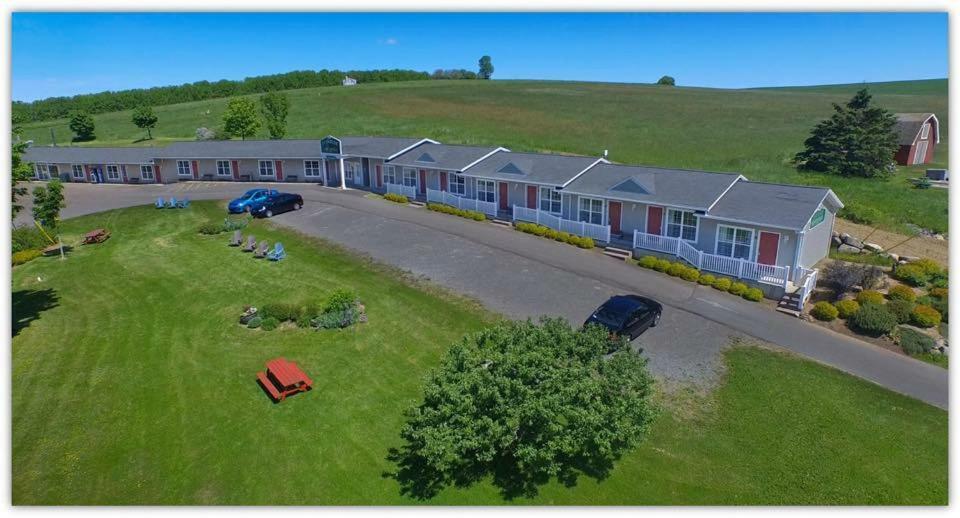 Evangeline Inn & Motel Grand-Pre Екстер'єр фото