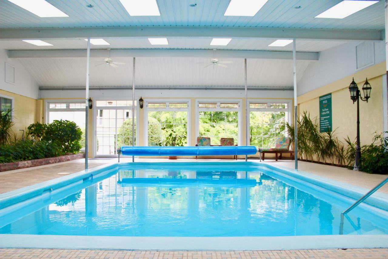 Evangeline Inn & Motel Grand-Pre Екстер'єр фото