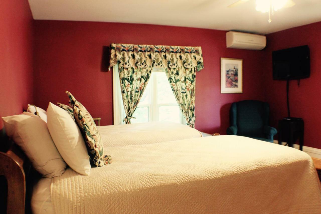 Evangeline Inn & Motel Grand-Pre Екстер'єр фото