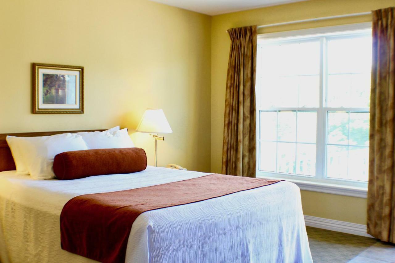 Evangeline Inn & Motel Grand-Pre Екстер'єр фото
