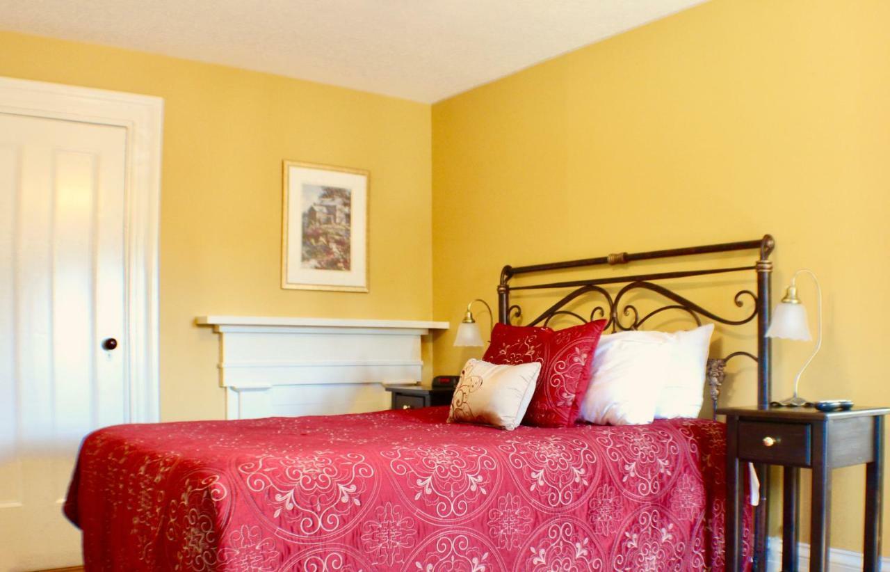 Evangeline Inn & Motel Grand-Pre Екстер'єр фото